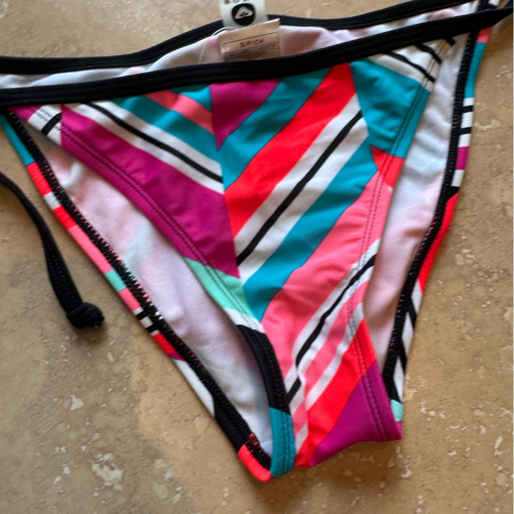NEW Roxy Bikini Bottoms - Picture 3 of 10